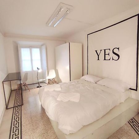 Bel Appartement Dans Le Centre De Milano Exteriör bild